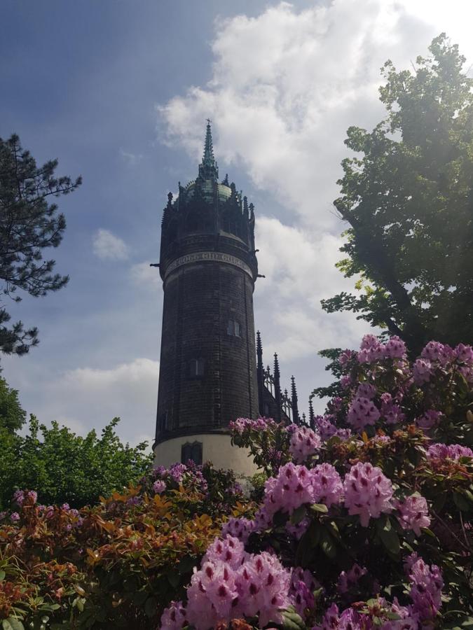 Appartamento Fewo "Mohnblume" Am Stadtpark Wittenberg Esterno foto